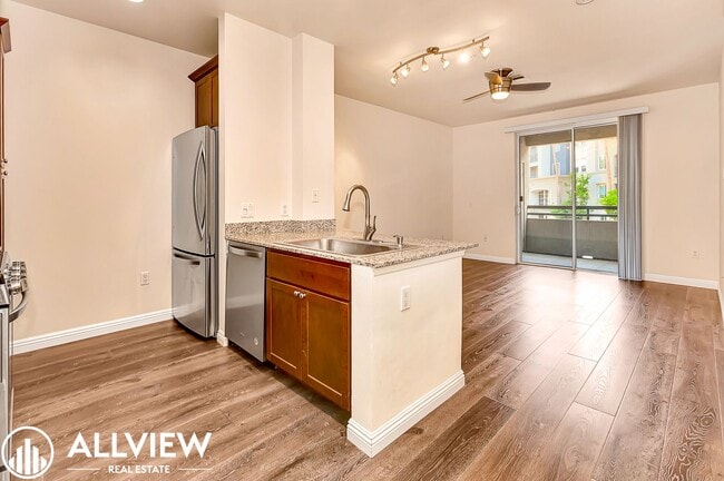 Building Photo - *MOVE-IN SPECIAL | $500 OFF FIRST MONTH'S ...