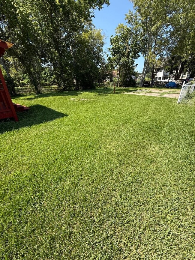 Building Photo - 3 Bedroom, 1 Bathroom Home for Rent in Bea...