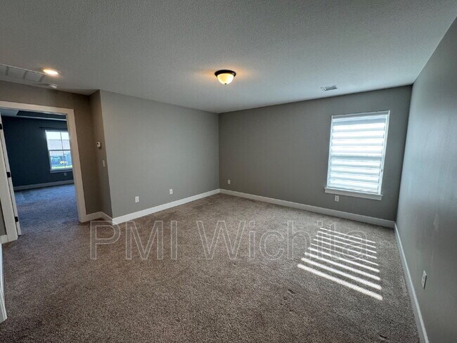 Building Photo - 107 S Shay Rd