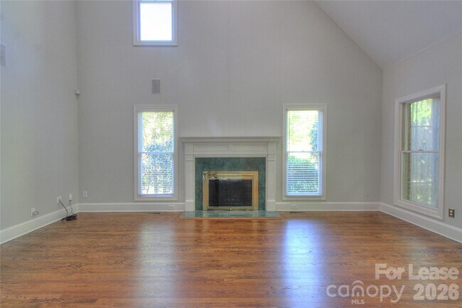 Building Photo - 1217 Weddington Hills Dr