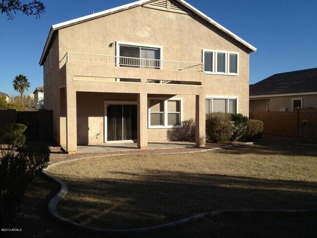 Building Photo - 10457 E Obispo Ave