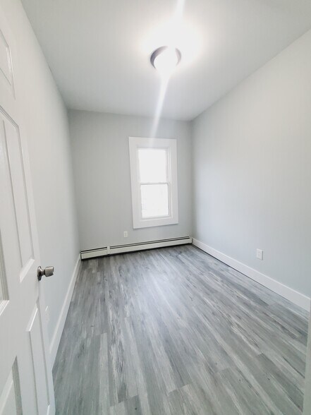 Building Photo - 168 Fulton Ave