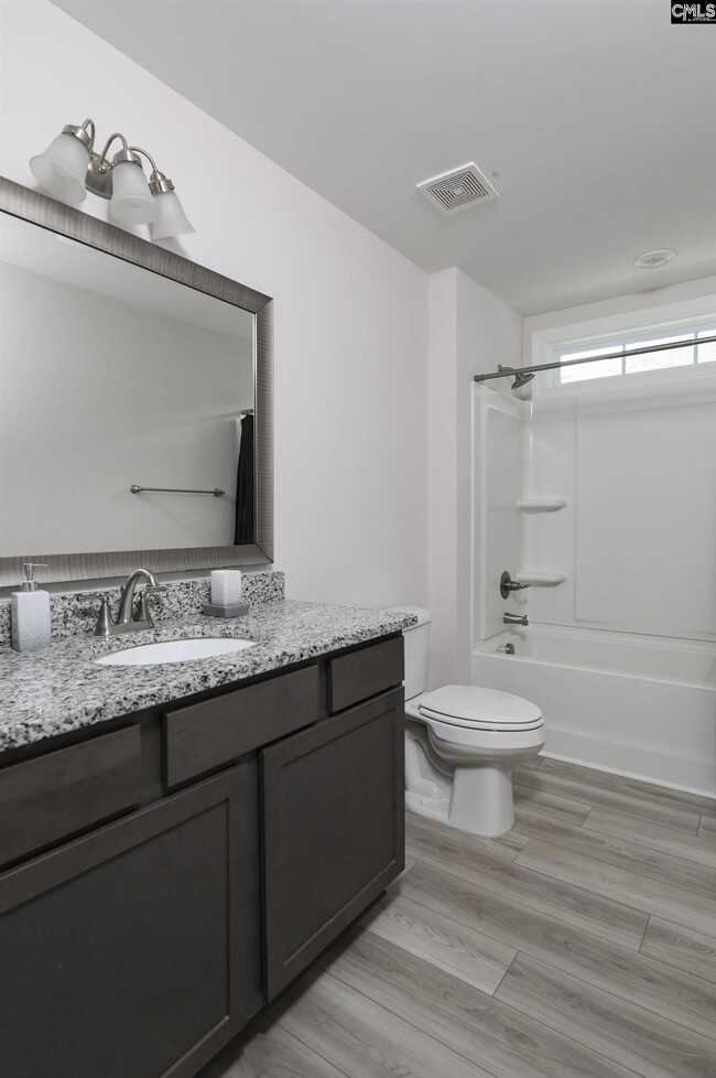 Building Photo - 825 Hidden Point Dr