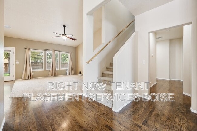 Building Photo - 3945 N Waterloo Way