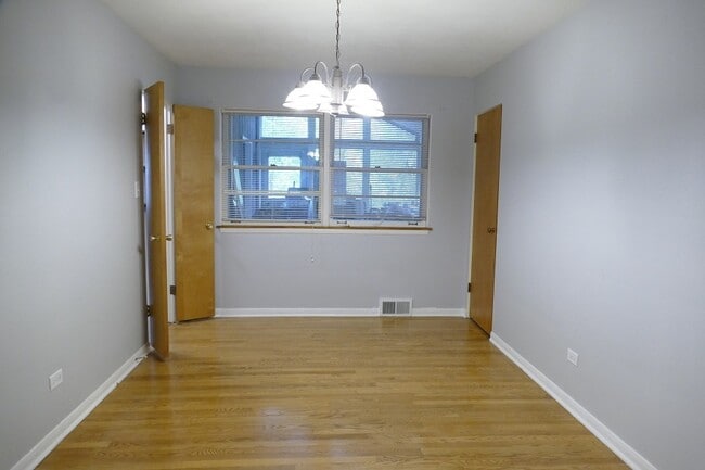 Building Photo - 5507 S Washington St