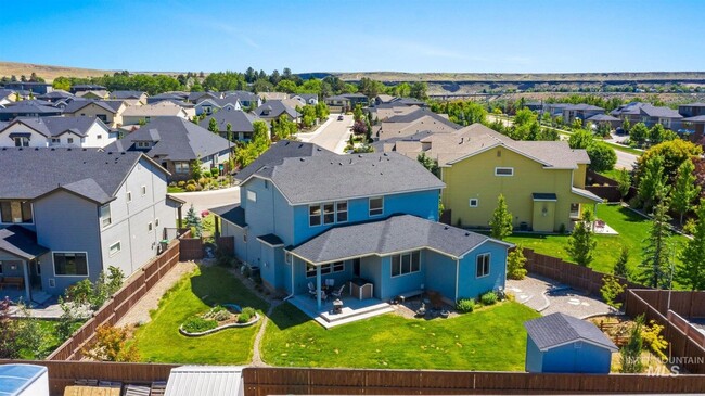 Building Photo - Stunning Modern Home Near NE Foothills | M...