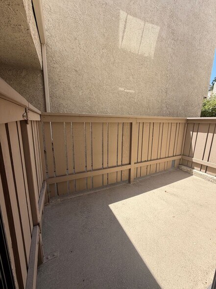 Building Photo - 1734 N Verdugo Rd