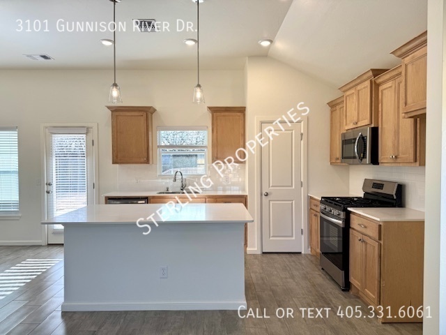 Building Photo - 3101 Gunnison River Dr