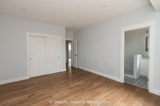 Building Photo - Beautiful Home Across the Street from Drake Park!