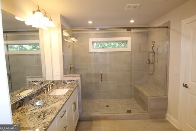Building Photo - 1329 Rosen Rd