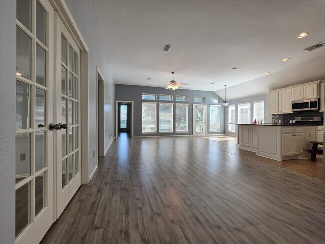 Building Photo - 26243 Crystal Cove Ln