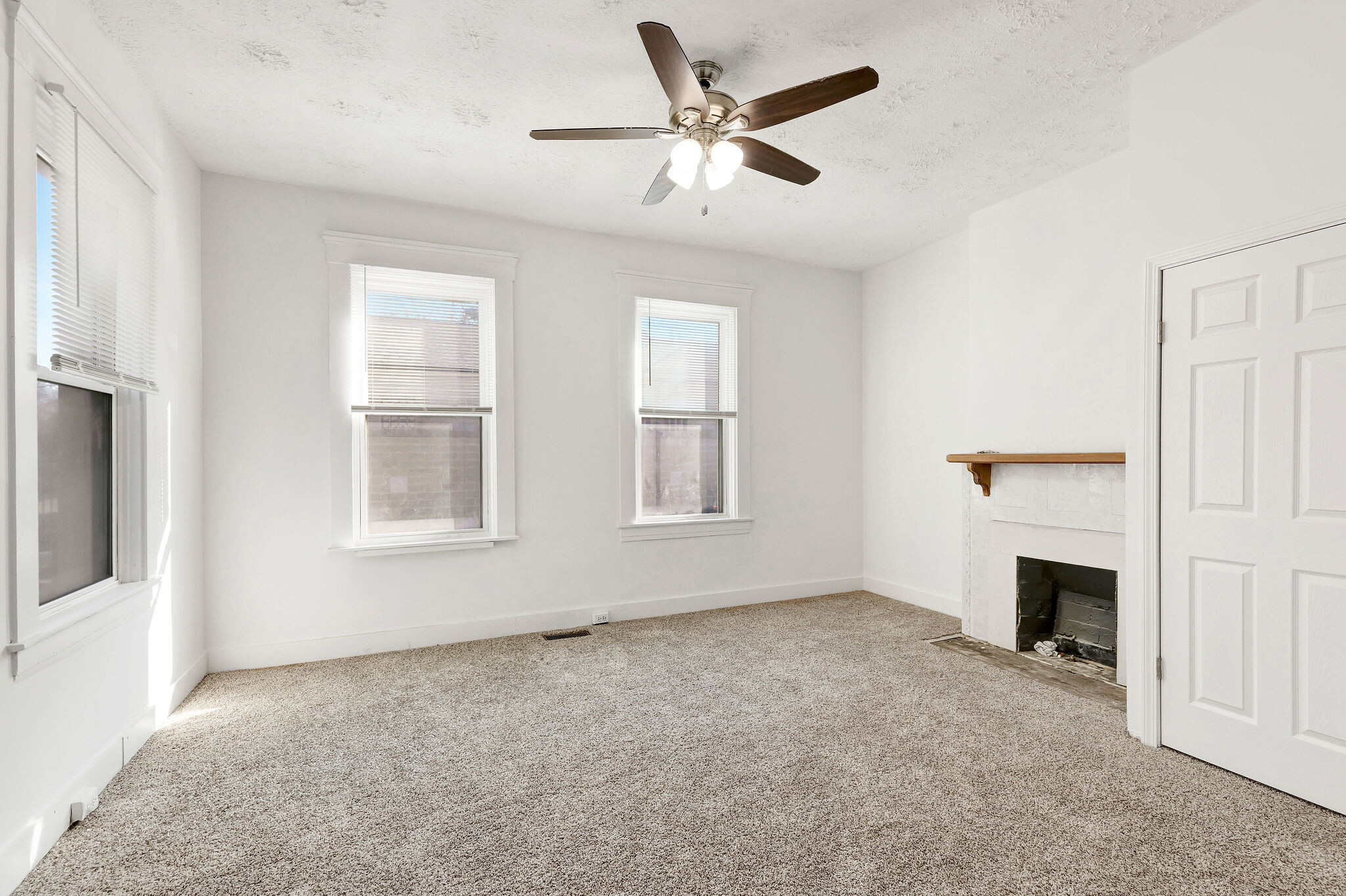 Building Photo - 422 Watkins St