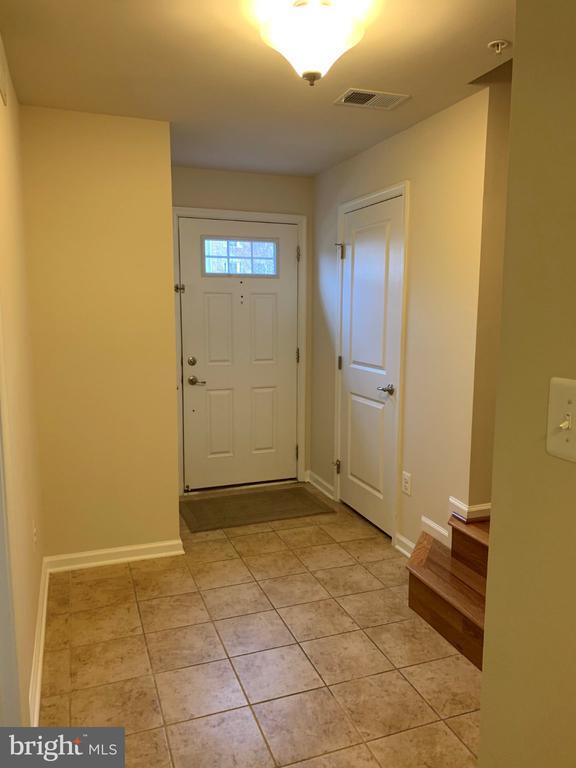 Building Photo - 7449 Singers Way
