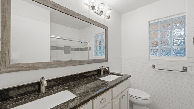 Building Photo - Beautiful Home on Nearly an Acre in Helotes with Pool, Office & No HOA