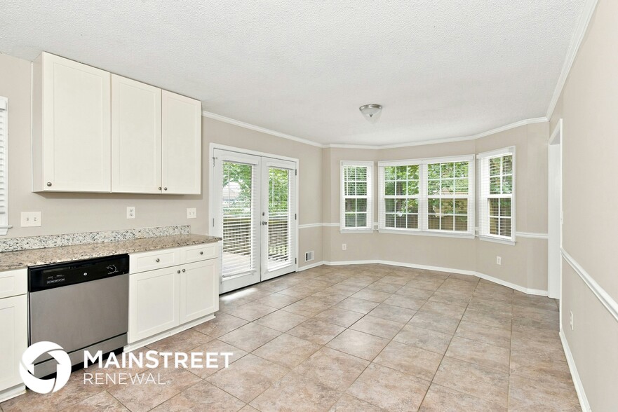 Building Photo - 2728 Horseshoe Creek Dr