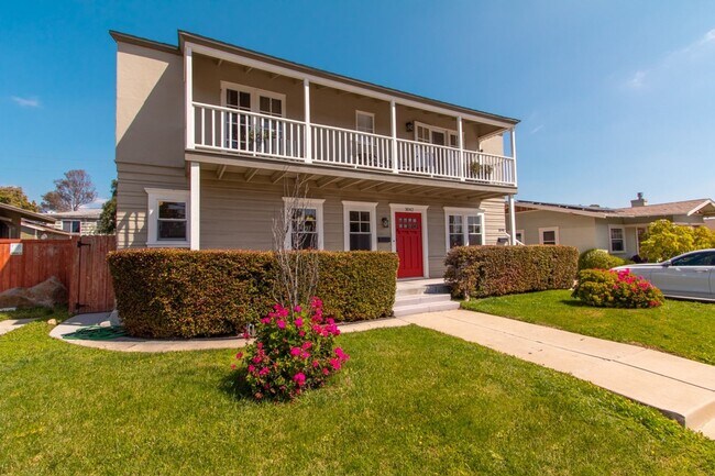 Building Photo - Charming North Park 2 Bedroom with Washer/Dryer, Backyard & Parking!