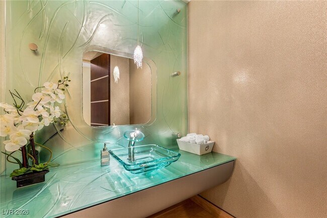 Building Photo - 98 Sun Glow Ln