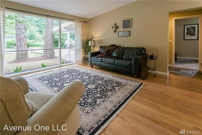 Building Photo - 4 br, 2 bath House - 14403 SE 40th Street