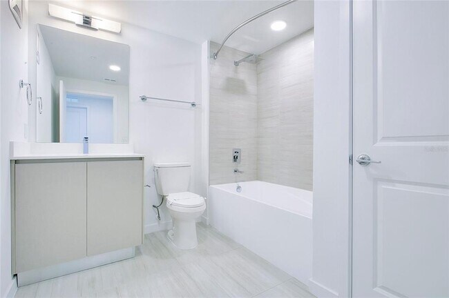 Building Photo - 5579 Millennia Park Dr