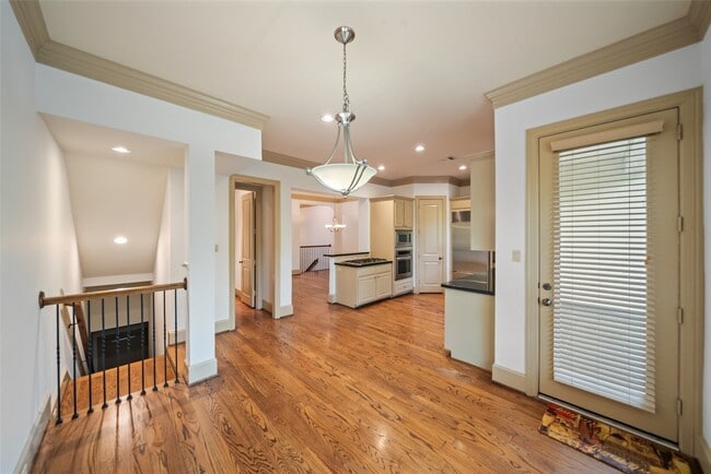 Building Photo - 4607 Regent Manor Dr