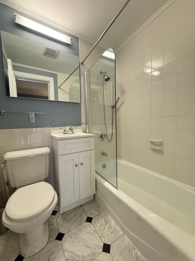 Building Photo - 119 Marlborough St