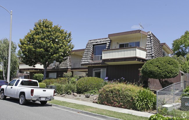 Building Photo - 40550-A Chapel Way