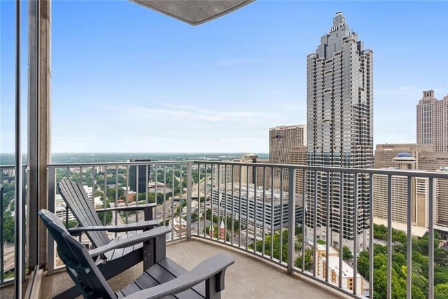 Building Photo - 400 W Peachtree St NW