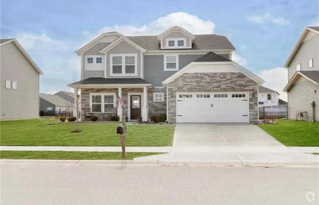 Building Photo - 875 Ventura Dr