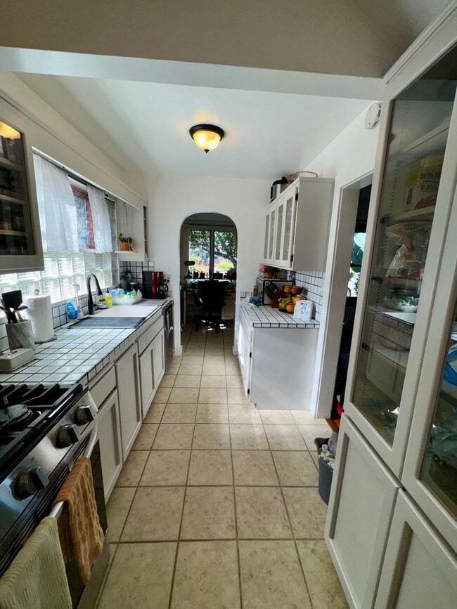 Building Photo - Spanish Style Architectural Gem in the Heart of Altadena - Available Early June