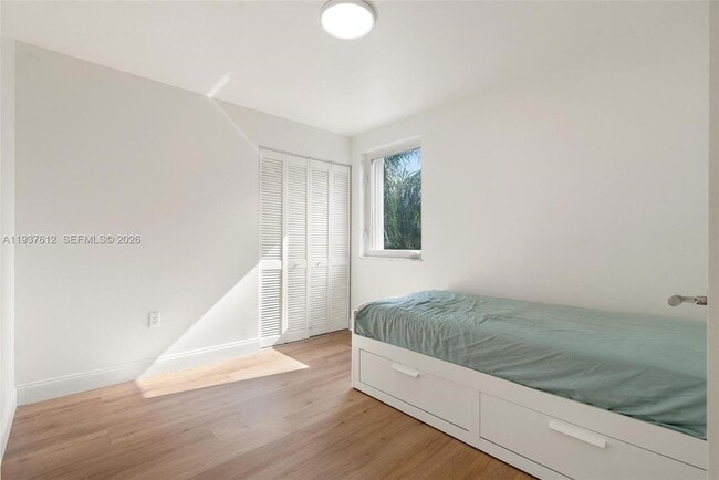 Building Photo - 6830 SW 45th Ln