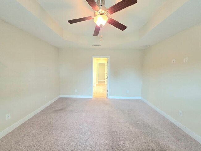 Building Photo - 5625 Shooting Star Ct