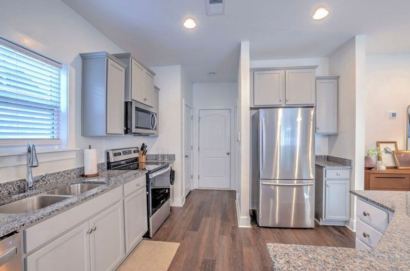 Building Photo - 1423 Feldspar Ct