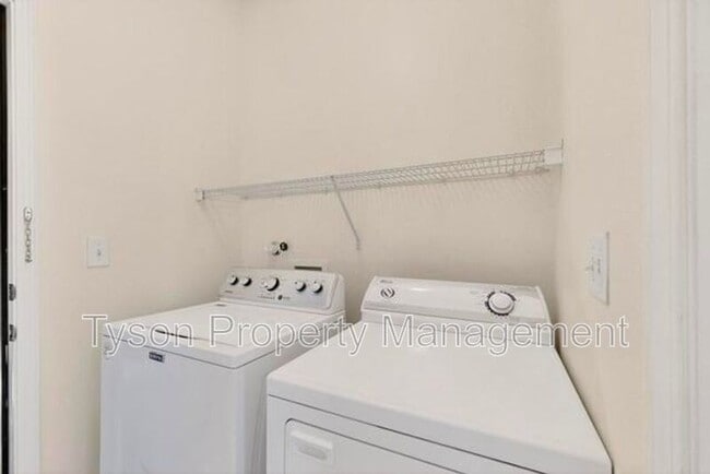 Building Photo - 10309 Longmont Pl NW