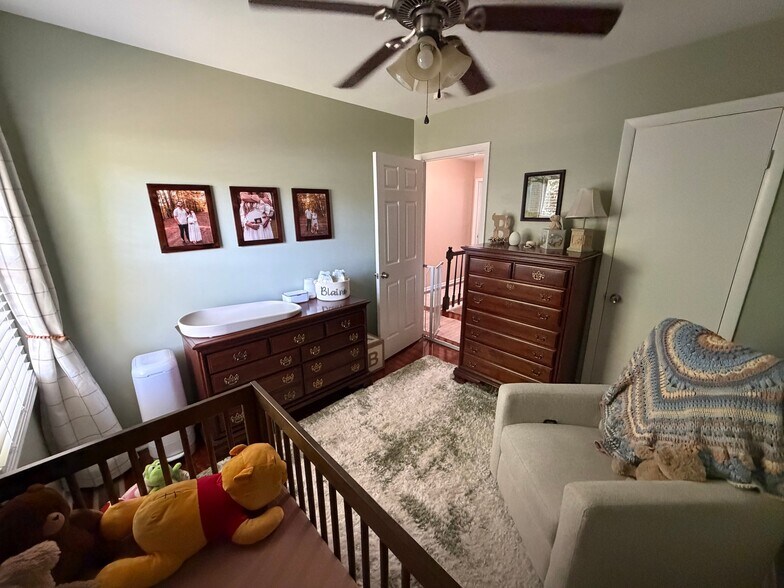 Building Photo - 26 Center St