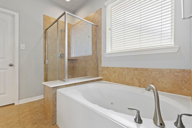 Building Photo - 39 Prairie Falcon Place