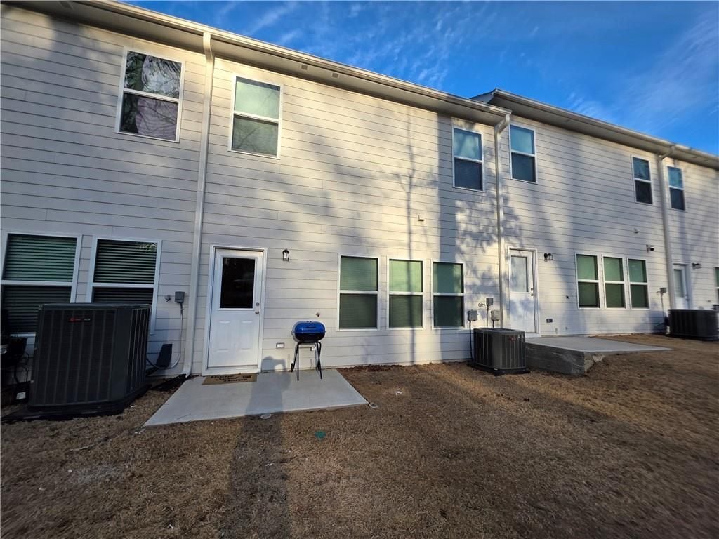 Building Photo - 4169 Oakwood Ter Ct