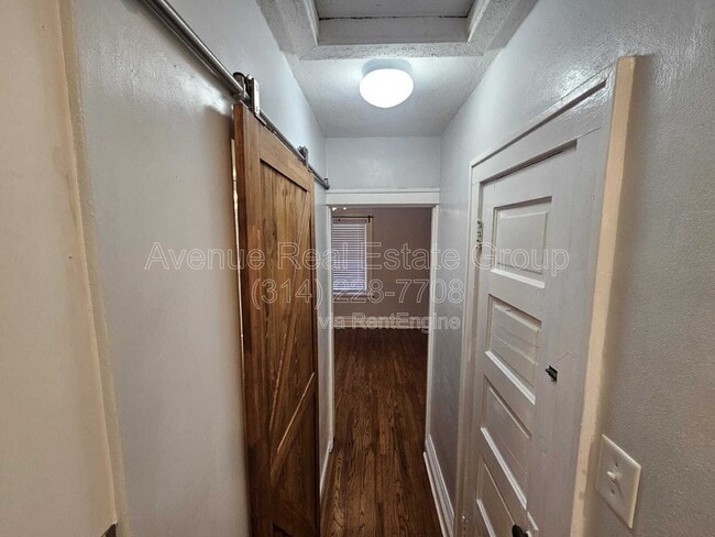 Building Photo - 3717 Cambridge Ave