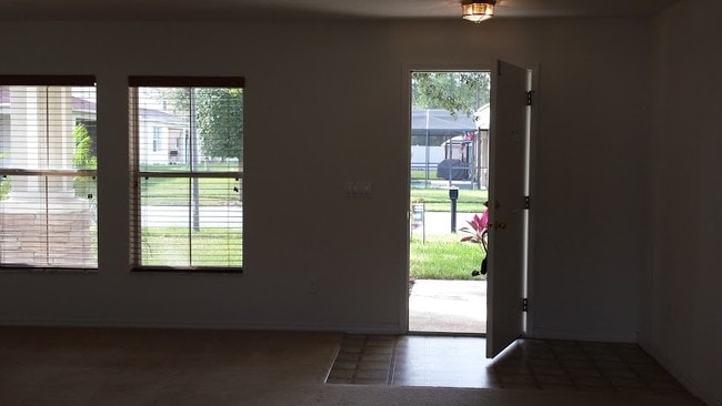 Building Photo - 1307 Bella Coola Dr