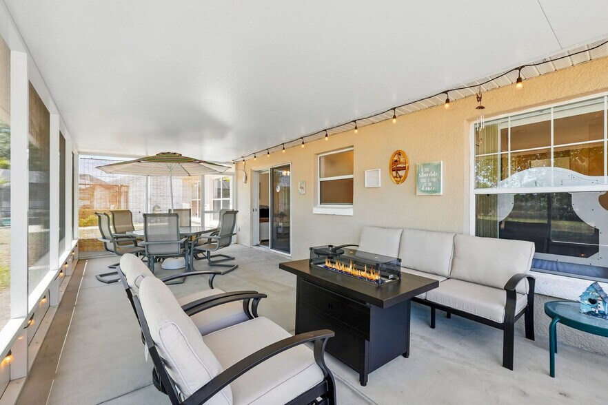 Building Photo - 15013 Margaux Dr