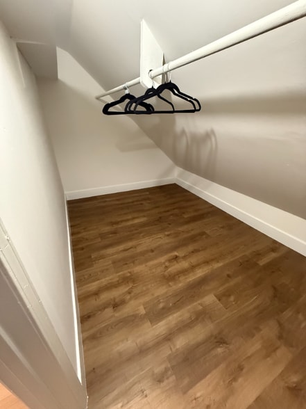 Building Photo - 805 E Taylor St