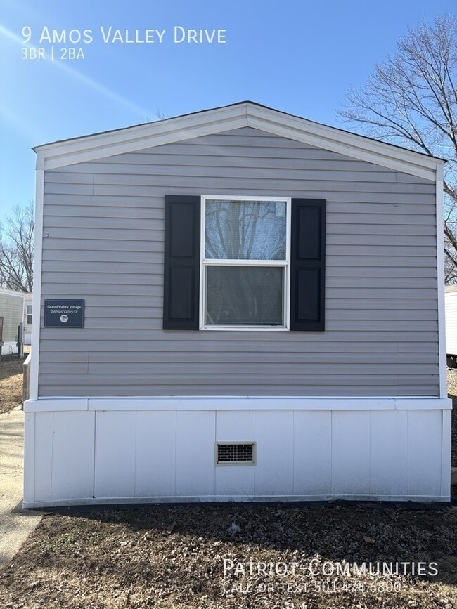 Building Photo - 9 Amos Valley Dr