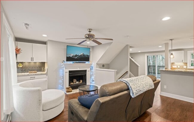 Building Photo - 7324 Shellburne Dr