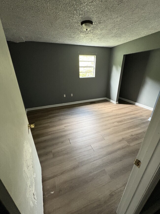 Building Photo - 611 Belle Vista Ave