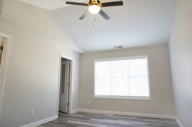 Building Photo - 7017 Farrington Farms Dr
