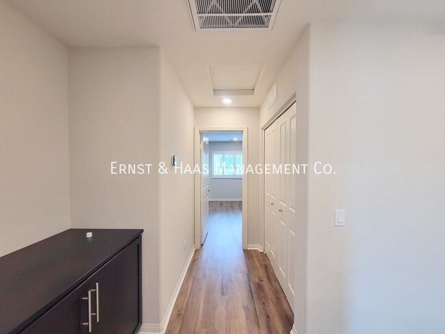 Building Photo - 14414 Strawberry Ln