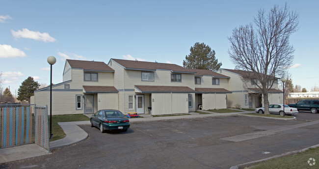 Building Photo - Windwood Apartments