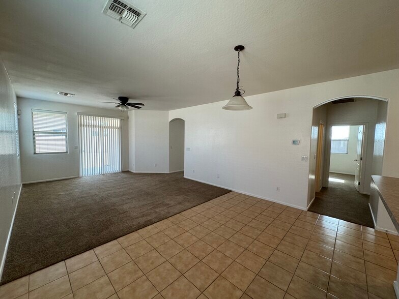 Building Photo - 17684 W Desert Bloom St