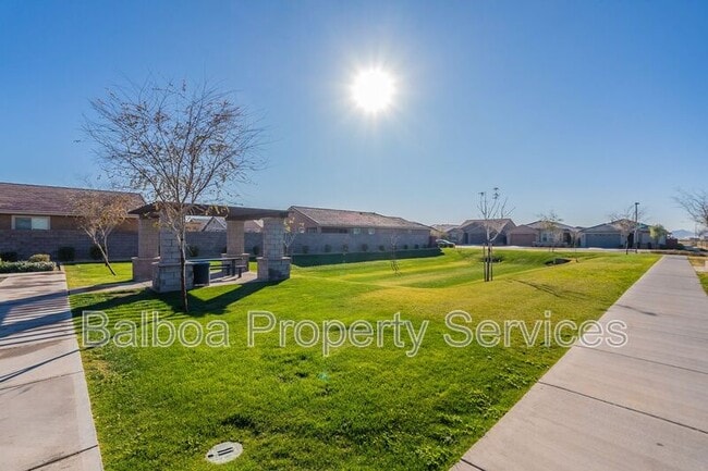 Building Photo - 5532 S Dillon Cir