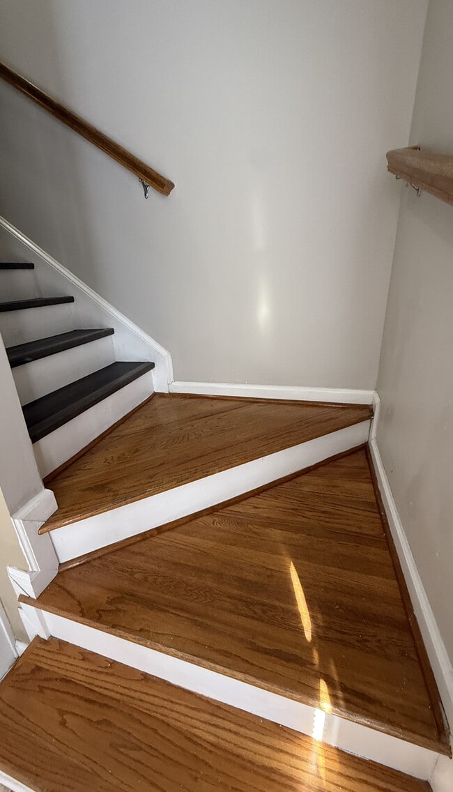 Building Photo - 4304 E Barcelona Way