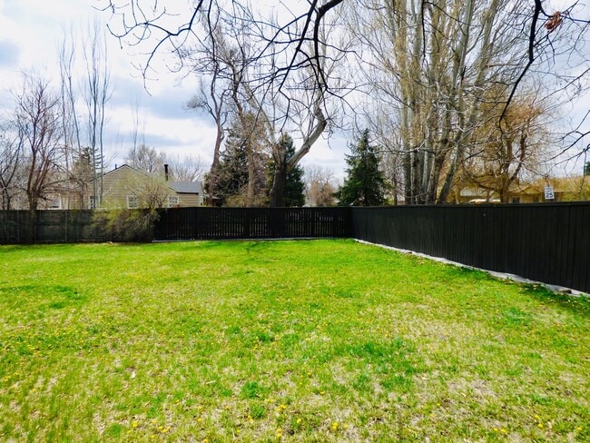 Building Photo - HISTORIC TWO-STORY HOME WITH CHARMING FEAT...